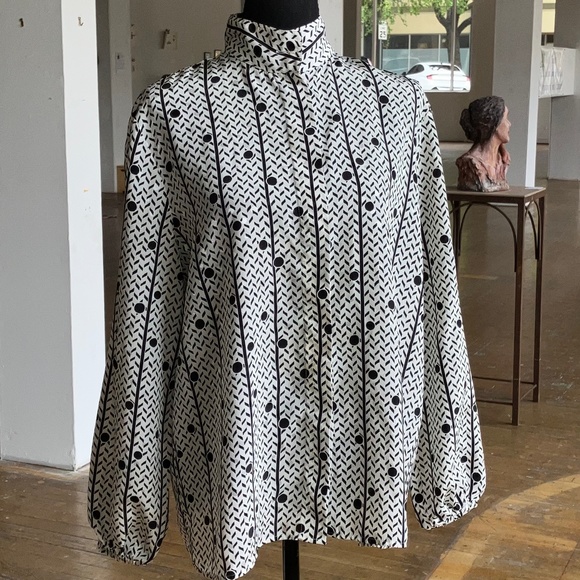 Vintage polka dot long sleeve button down blouse - Picture 1 of 11